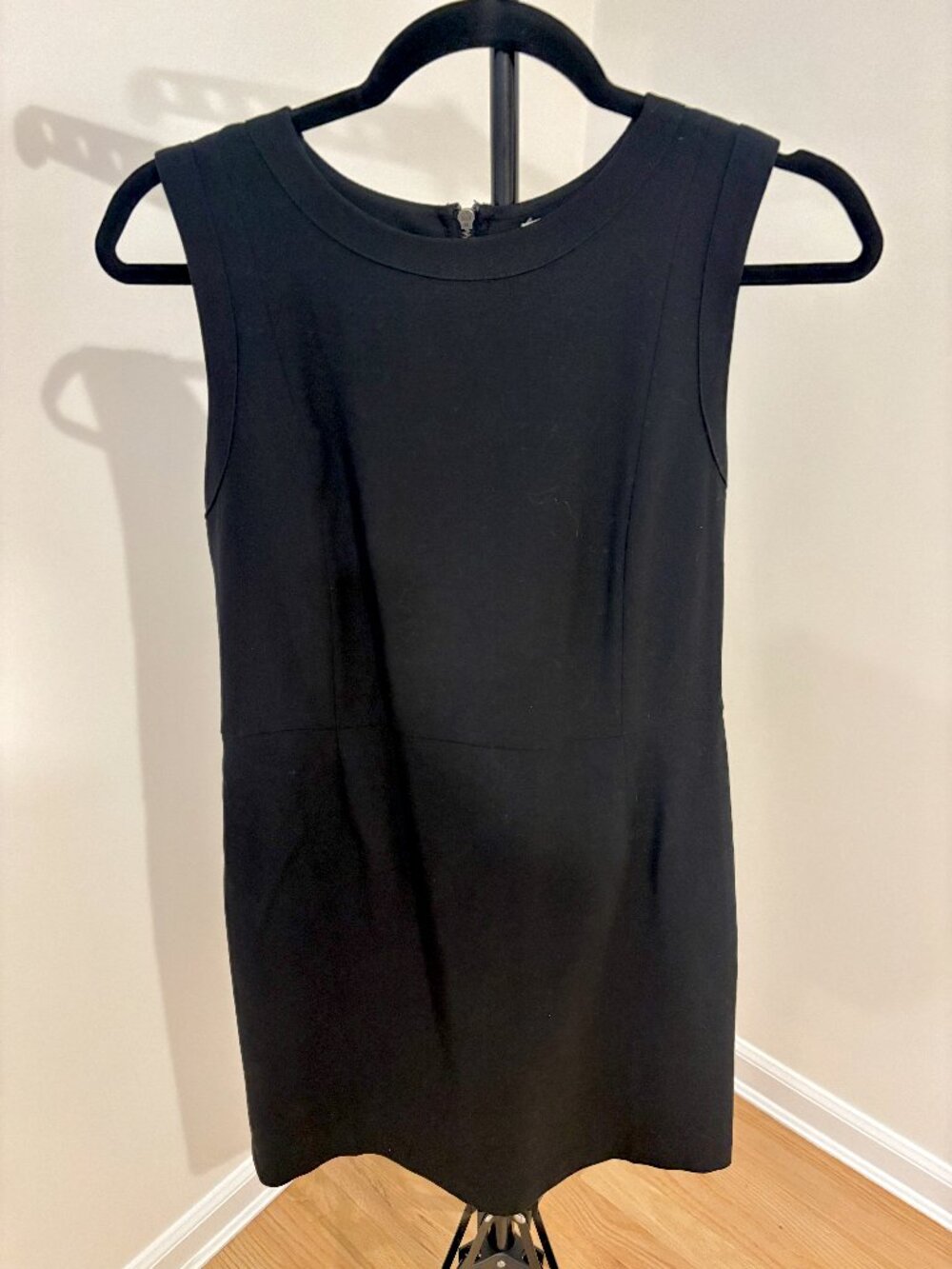 🖤✨ Gap Designed & Crafted Black Sleeveless Structured Shift Dress - Size 2